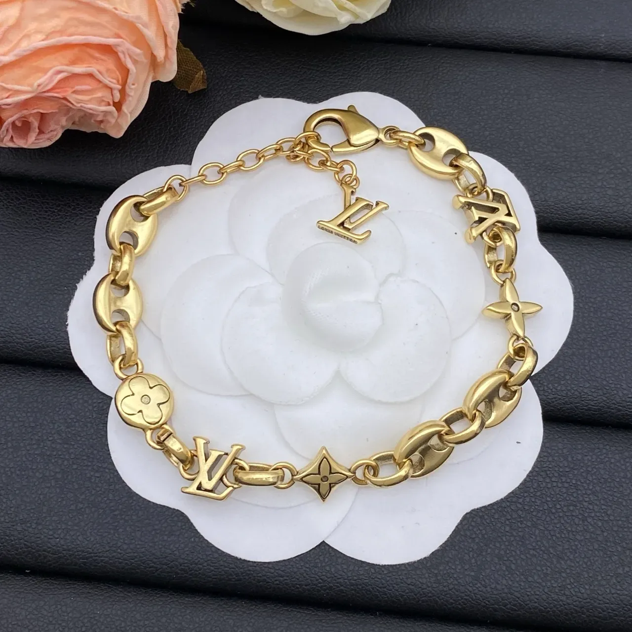 Colar Louis Vuitton LV Corrente Ouro Prata Elos Oval Monograma Charms 6