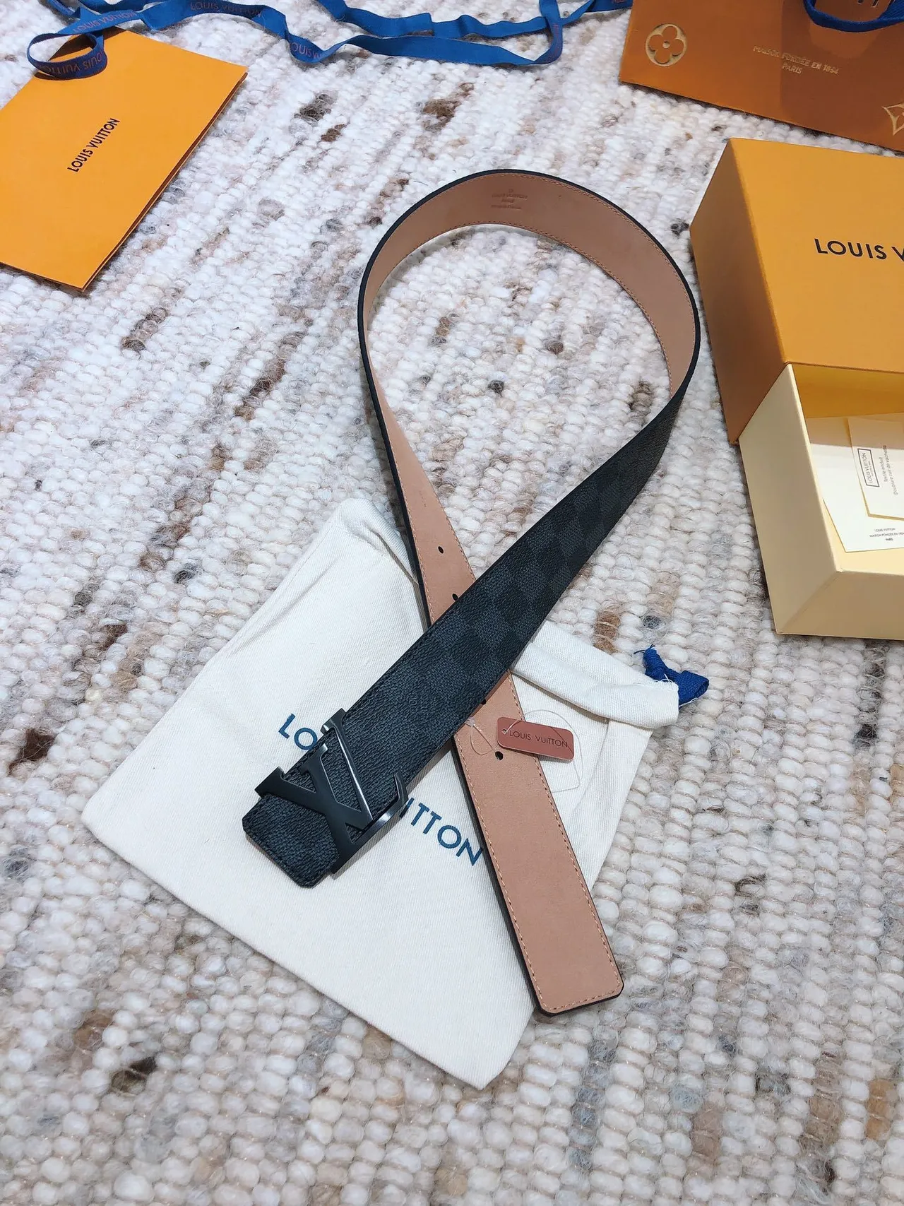 Louis Vuitton LV Initiales Damier Graphite Cinto de couro 4