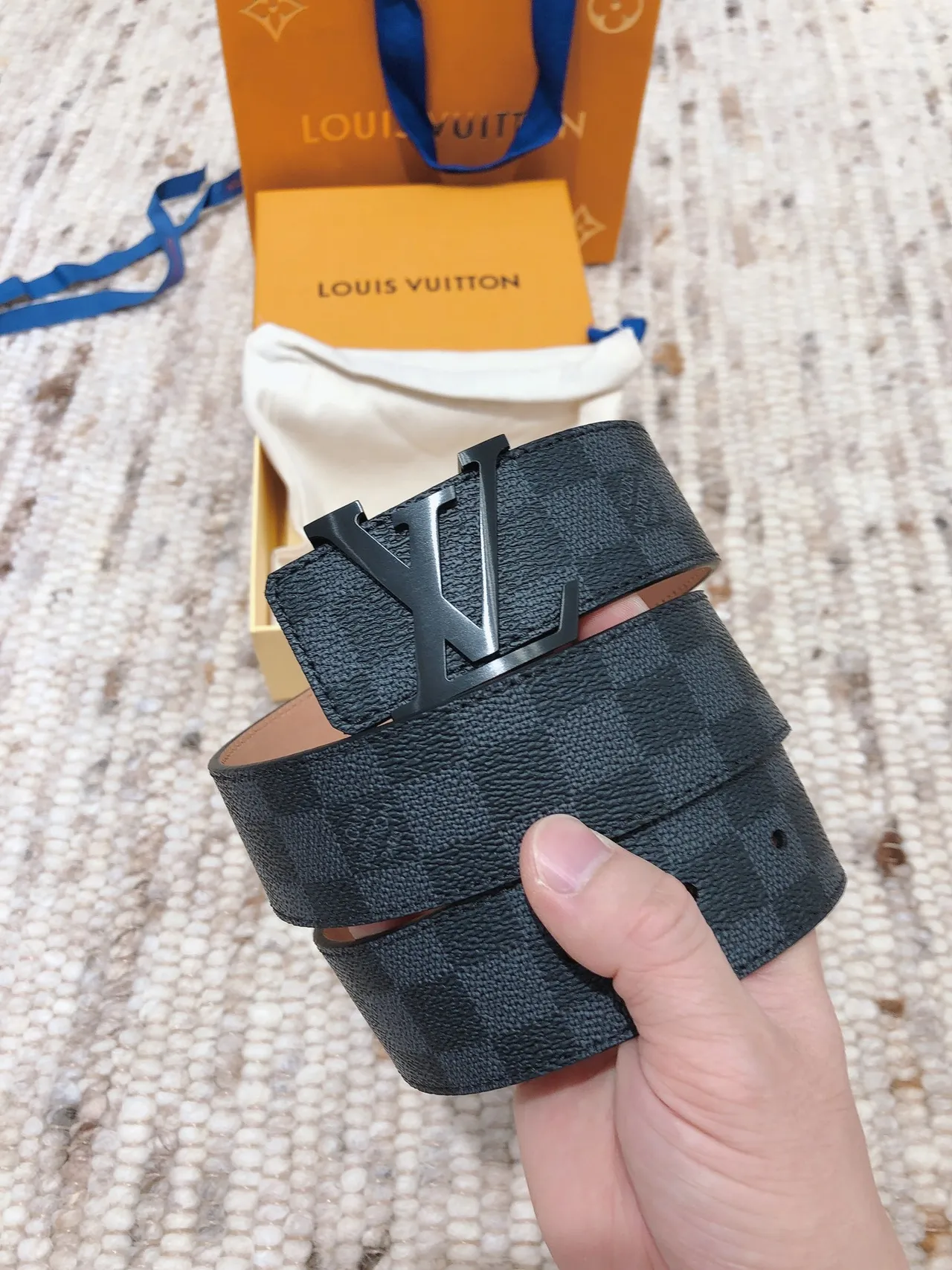 Louis Vuitton LV Initiales Damier Graphite Cinto de couro 5
