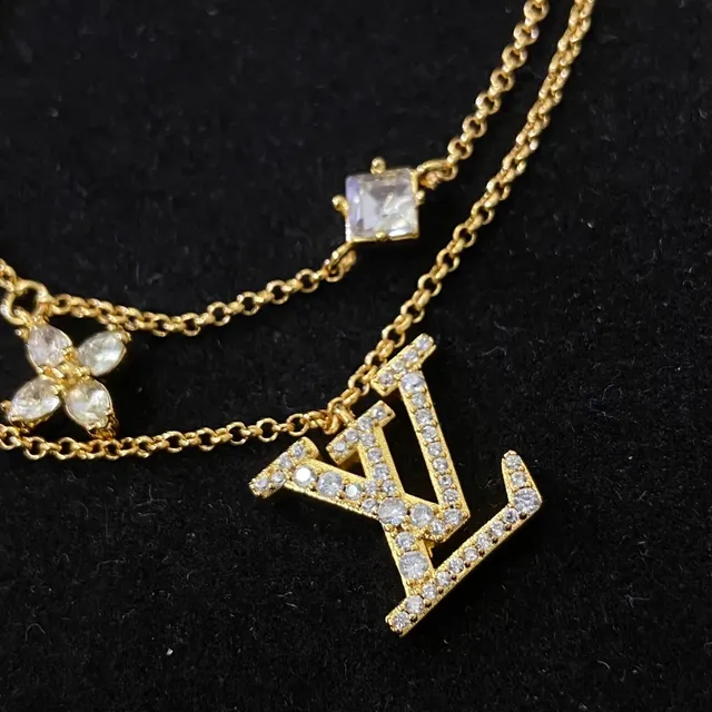 Louis Vuitton LV Initiales Pulsera Cadena Doble Dorada Transparente Pavé-Crystal Logo 3