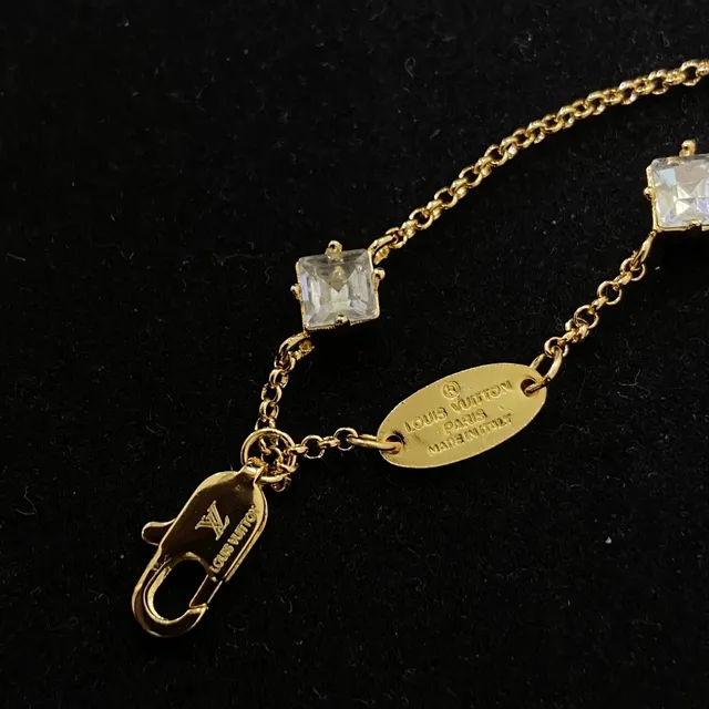 Louis Vuitton LV Initiales Pulsera Cadena Doble Dorada Transparente Pavé-Crystal Logo 5