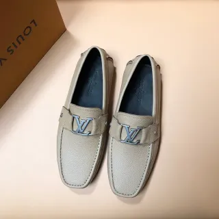 Louis Vuitton LV Loafer बेज दानेदार चमड़ा लोफर