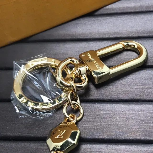 Louis Vuitton LV Monogram सोने का धातु पेंडेंट कीचेन कंगन 2