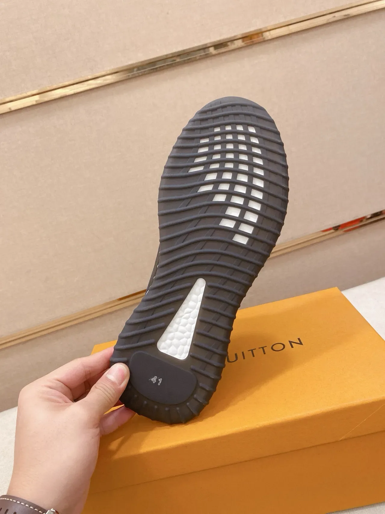 Louis Vuitton LV Trainer 海军蓝白 压花 Monogram 皮革 网面 鞋跟 领 生活方式 运动鞋 9