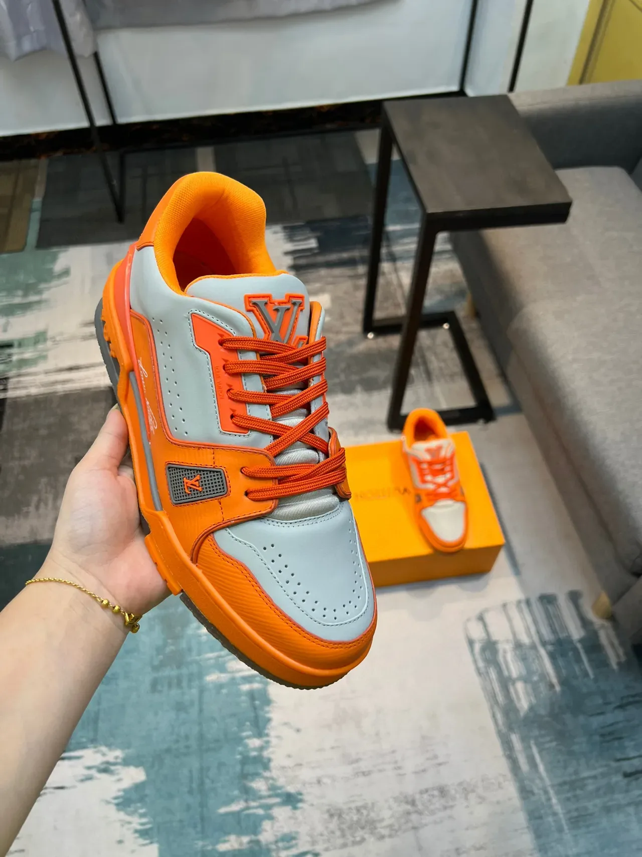 Louis Vuitton LV Trainer برتقالي رمادي منخفض القدمين متعدد الطبقات جلد وميكرونايت لايف ستايل سنايكرز 6