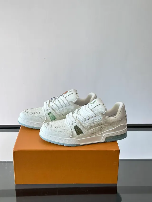 Louis Vuitton LV Trainer White Green Textured Leather Upper Branding Lifestyle Sneakers 5
