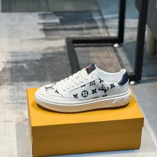 Louis Vuitton LV Trainer Branco Marinho Monograma Tela Acentos de Couro Lifestyle Sneakers