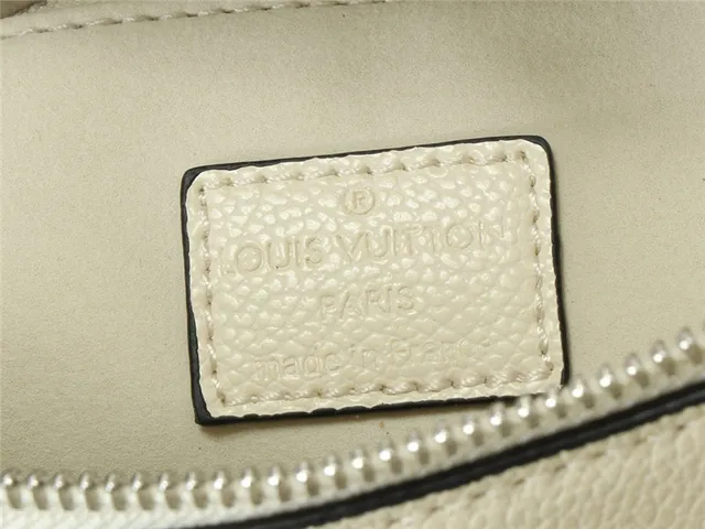 Louis Vuitton Monogram Canvas Beige Bucket Bag 3