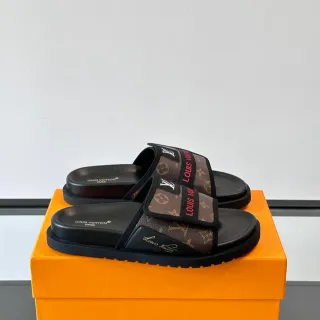 Louis Vuitton Monogram Canvas 双带 黑色棕色拖鞋