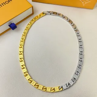 Colar Corrente Monogram Louis Vuitton Dourado e Prata Bicolor