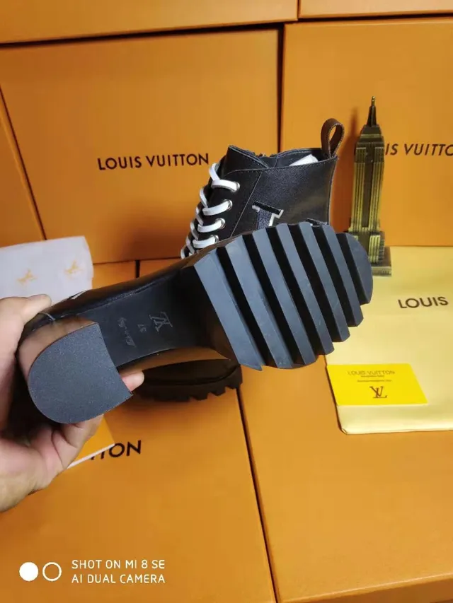 Louis Vuitton 印花系带黑色踝靴 5