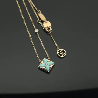 Colar Louis Vuitton Monogram Flor Esmalte Azul Claro Dourado