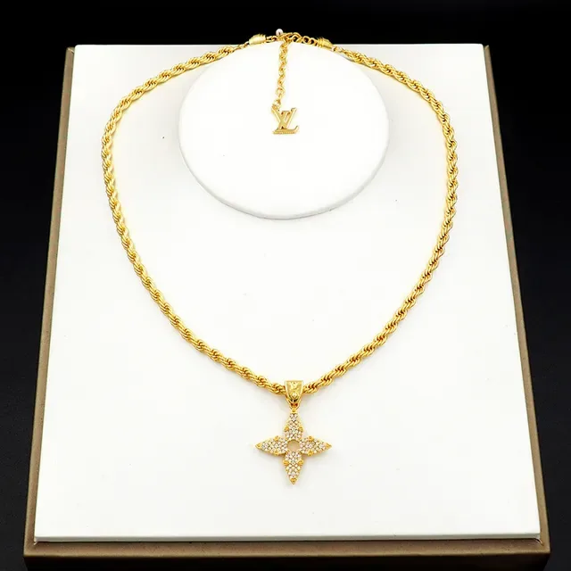 路易威登 Monogram 花朵 Pavé 水晶 黄金绳链 项链 7