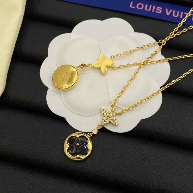 Colar Louis Vuitton Monograma Floral Prata Ouro Quatrofolha Pingente Cristal Pavé 2