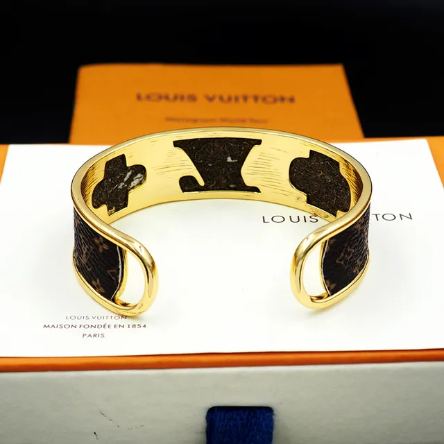 Louis Vuitton Monogram Leather and Gold-Tone Flower Cuff Bracelet 4