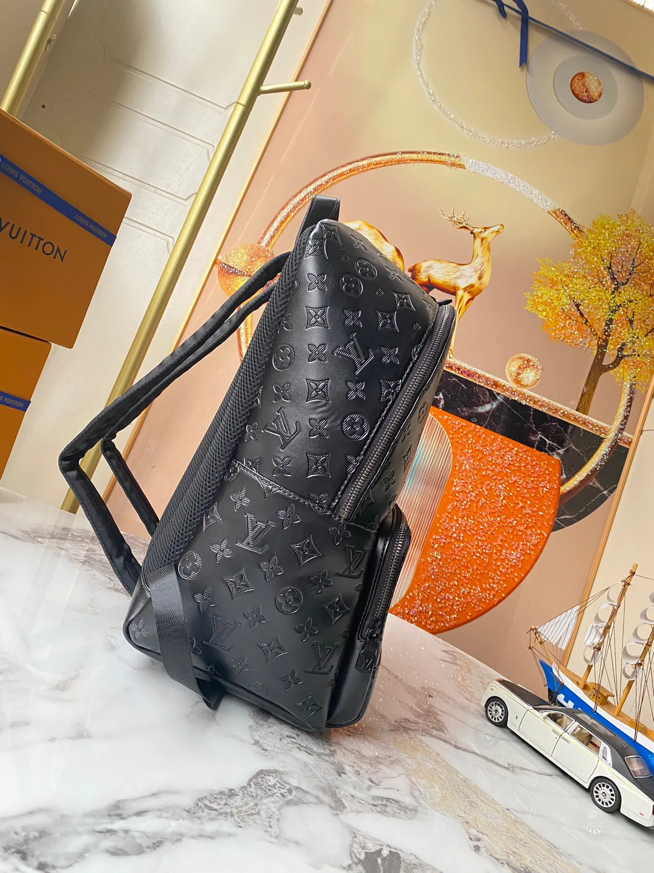Louis Vuitton Monogram Sac à dos en cuir noir casual 9