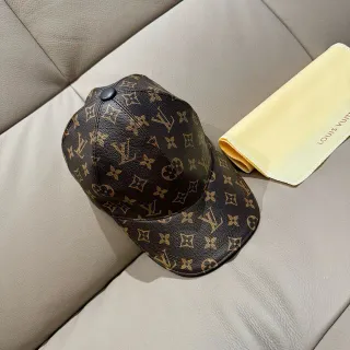Louis Vuitton Monogram 皮革纹理棒球帽