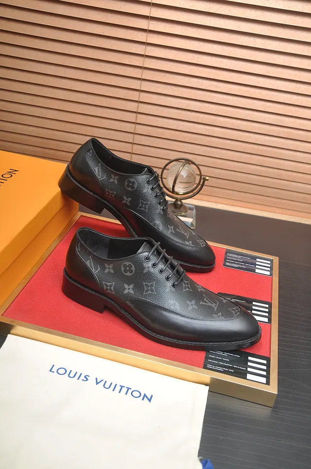Louis Vuitton Monogram-Print কালো ক্যাপ टू অক্সফোর্ড শু 4