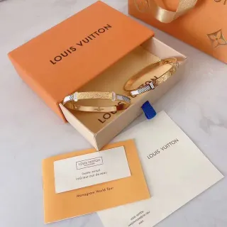 Louis Vuitton Monogram World Tour أساور إيمل إنليه ذهبي