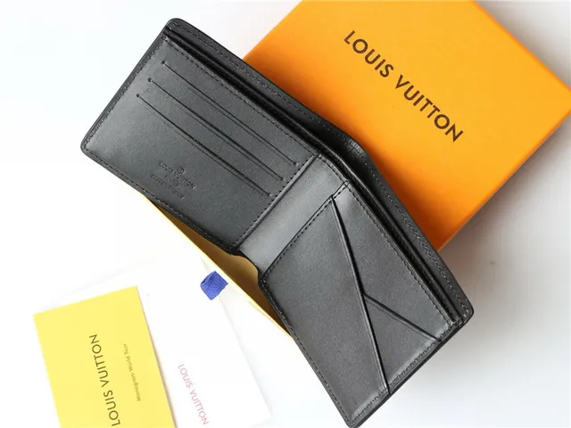 Louis Vuitton PF Twist Chep V Stuno Black Short Wallet 2