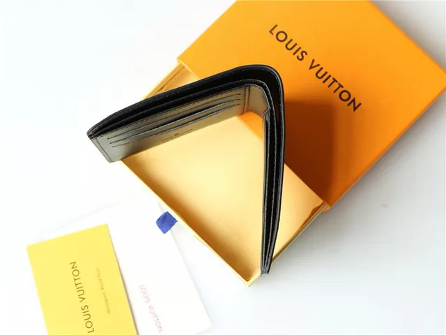 Louis Vuitton PF Twist Chep V Stuno Black Short Wallet 3