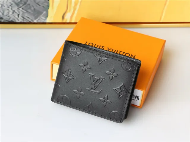 Louis Vuitton PF Twist Chep V Stuno Black Short Wallet 8