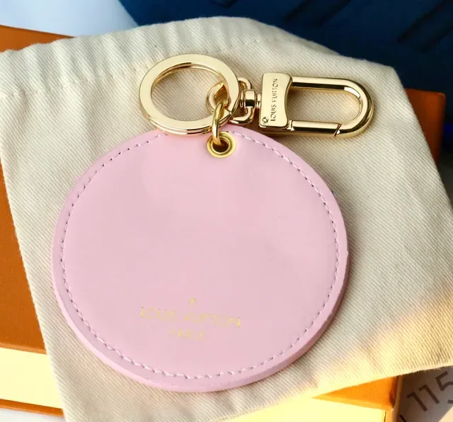 Louis Vuitton Sac Croisé Circulaire en Tissu Rose et Bleu 3