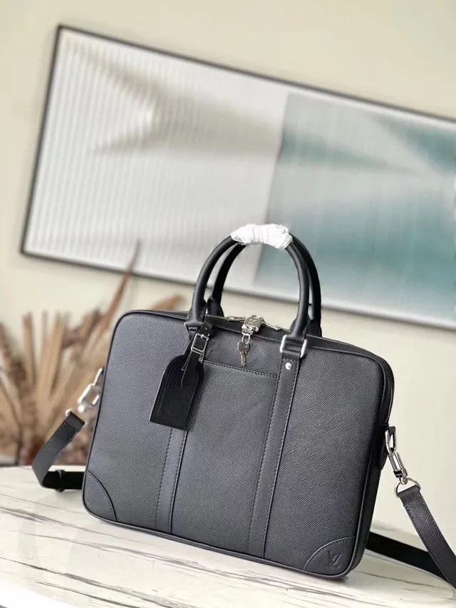 Louis Vuitton Portefeuille 黑色银色 结构纹理 皮革 手袋 6