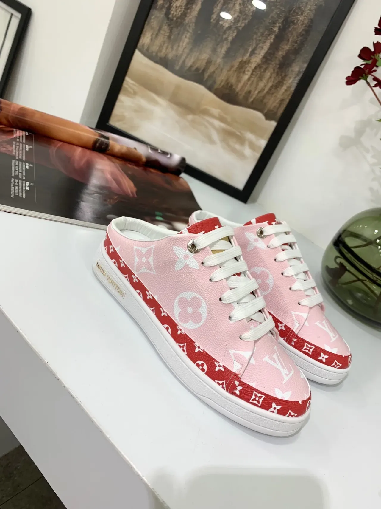 Louis Vuitton Run Away Monogram Tênis mule lifestyle rosa e vermelho 4