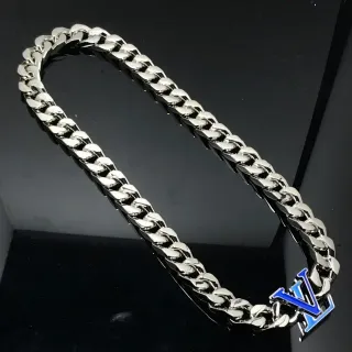 Louis Vuitton Colar com Corrente Curb-Link em Esmalte Monograma Pingente Prata Azul