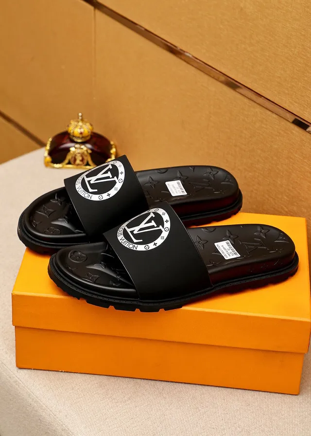 Louis Vuitton Slide কালো Monogram-Embossed চপ্পল 3