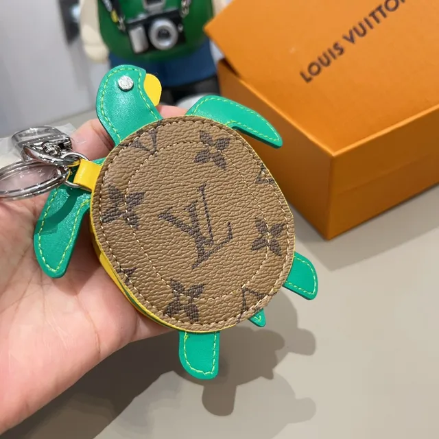 Louis Vuitton Carteira Tartaruga Verde Marrom Monogramado Couro Bolsa Transversal 2