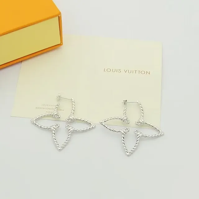 Louis Vuitton 扭绳镂空花卉圆环耳环 3