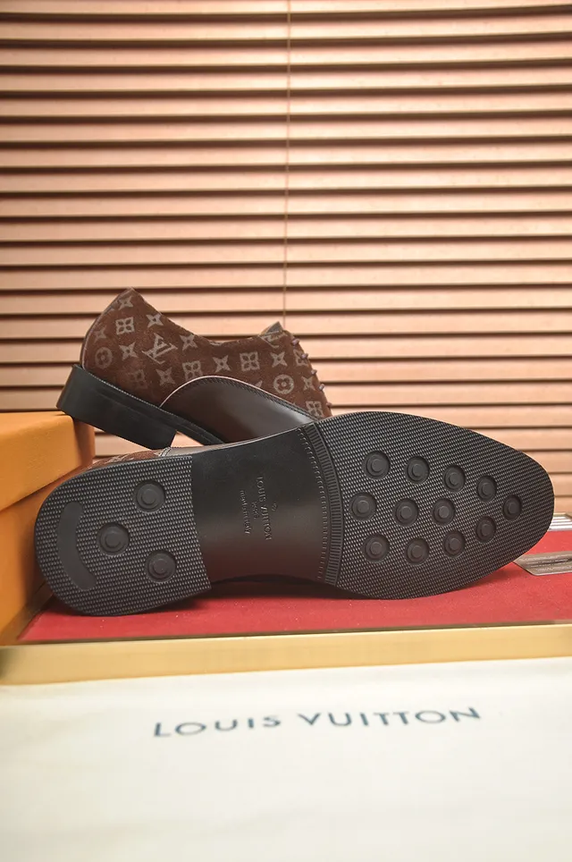Louis Vuitton Chaussures Oxford à monogramme de deux tons 3