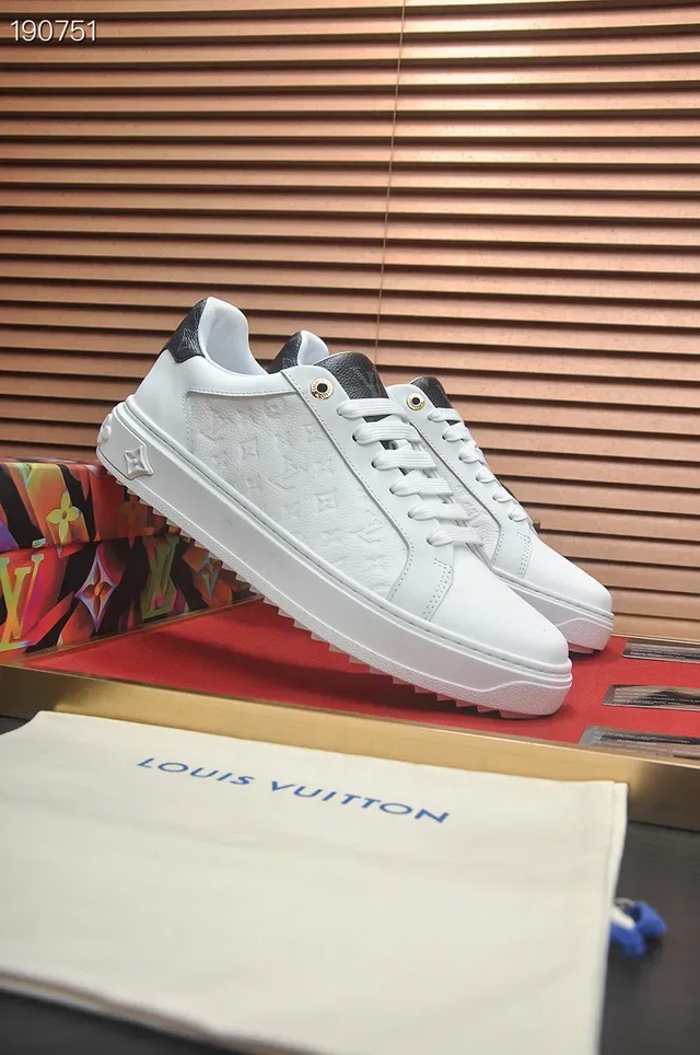 Louis Vuitton 白色 黑色 Monogram-Embossed 皮革 Cupsole Lifestyle Sneakers 7