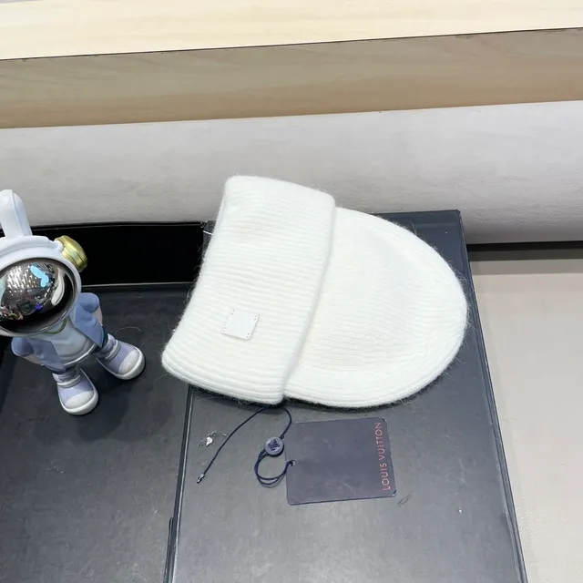 Louis Vuitton Branco Cinza Tricô Acanalado Punho Dobrado Beanie 3