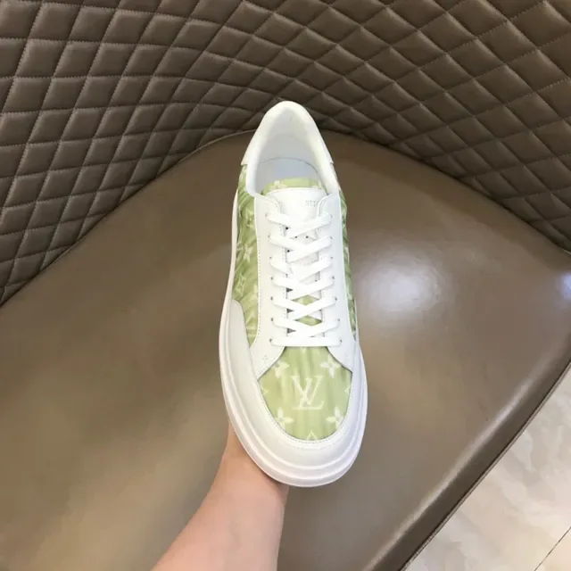 Louis Vuitton sneakers lifestyle blanches et vertes low-top à semelle plateforme 5