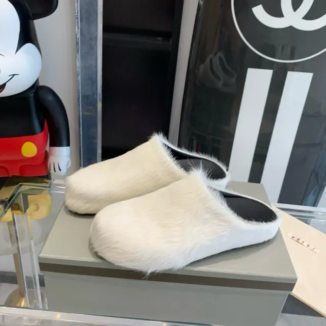Marni peluche blanco negro esponjoso exterior forro de cuero pantuflas 4