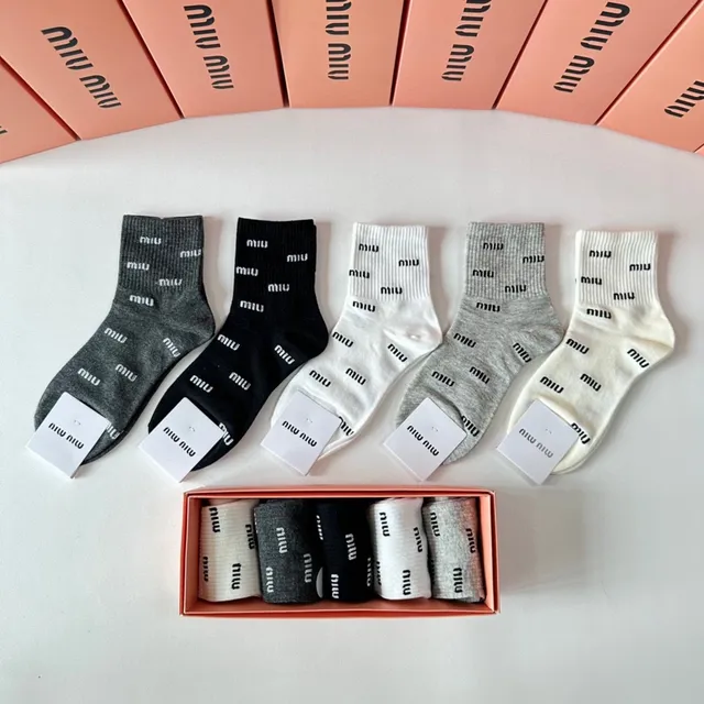 Miu Miu Black White Logo-Print Ankle-Length Socks 3