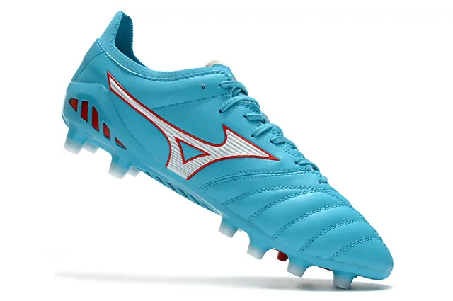 Mizuno Zapatos de fútbol con upper de cuero acolchado azul rojo, acento en logo Wave, suela de tierra firme 2