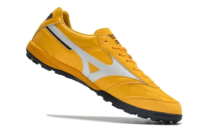 Mizuno Morelia सफेद और लाल लाइफस्टाइल स्नीकर 21