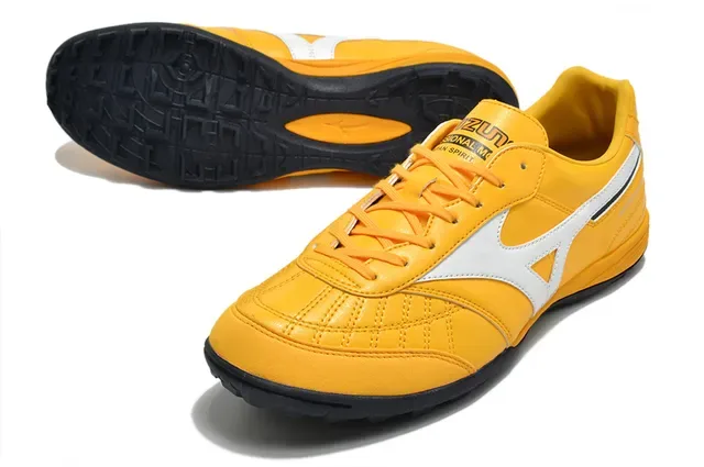 Mizuno Morelia सफेद और लाल लाइफस्टाइल स्नीकर 24