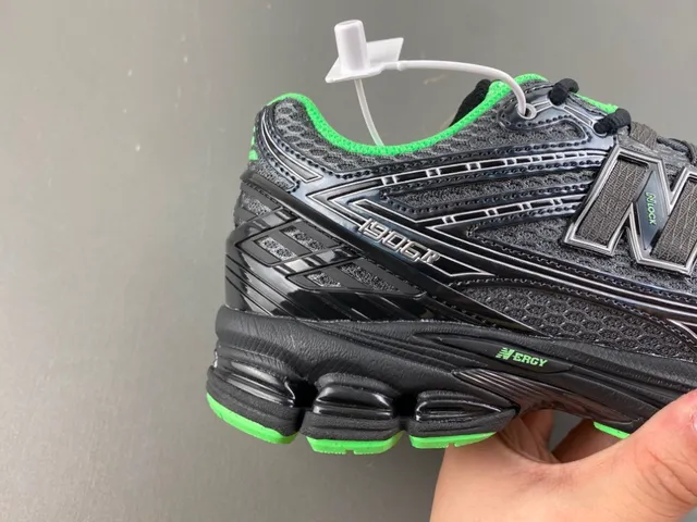 New Balance 1080 Black and Lime Green Running Shoes 3