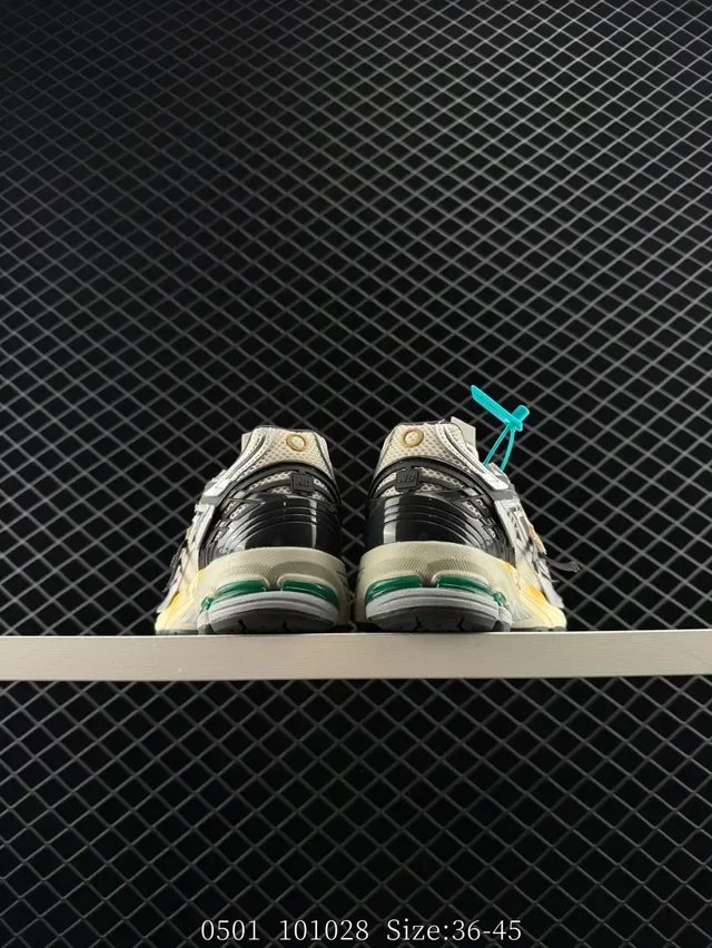 New Balance 1906R Gris Noir Crème Vert Style de vie Baskets 3
