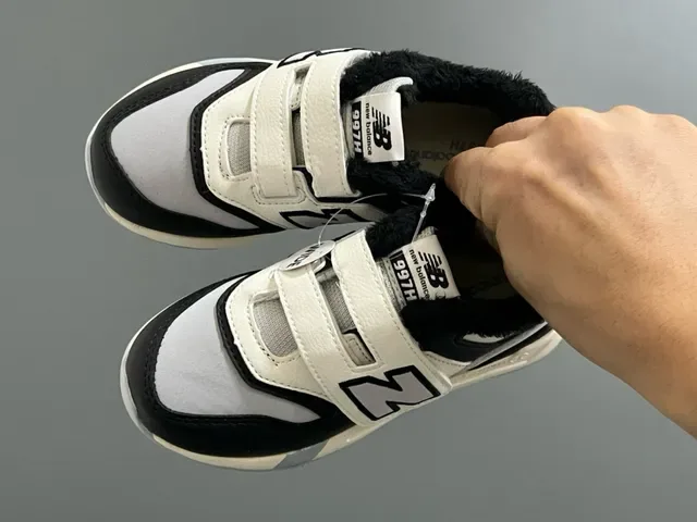 New Balance 327 أسود أبيض Velcro حزام إغلاق ناعم مبطن ياقة أسلوب حياة أحذية رياضية 3