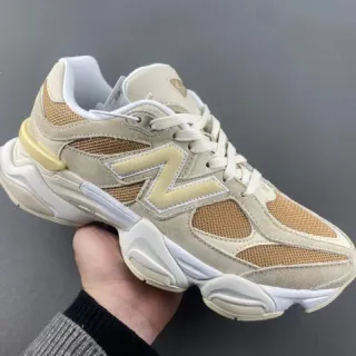 New Balance 9060 米色/驼色 网面麂皮厚底运动鞋