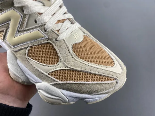 New Balance 9060 Beige Tan Malha Camurça Tênis Chunky 3