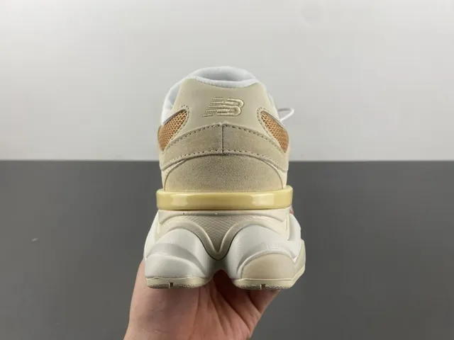 New Balance 9060 Beige Tan Malha Camurça Tênis Chunky 4