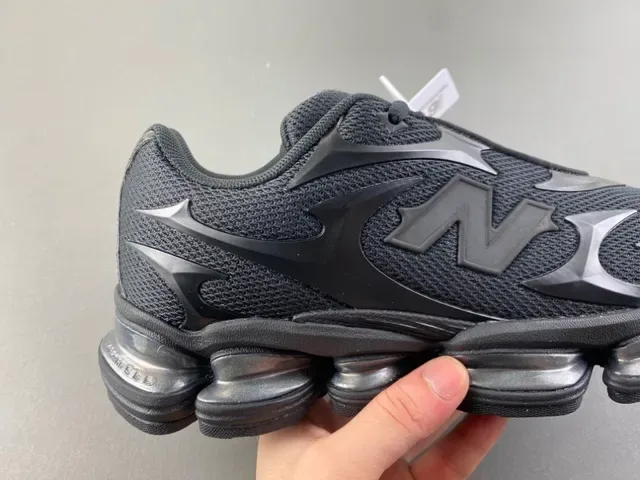New Balance 9060 Chaussures Lifestyle Noir Monochrome 3