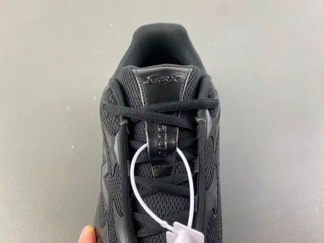New Balance 9060 Chaussures Lifestyle Noir Monochrome 6
